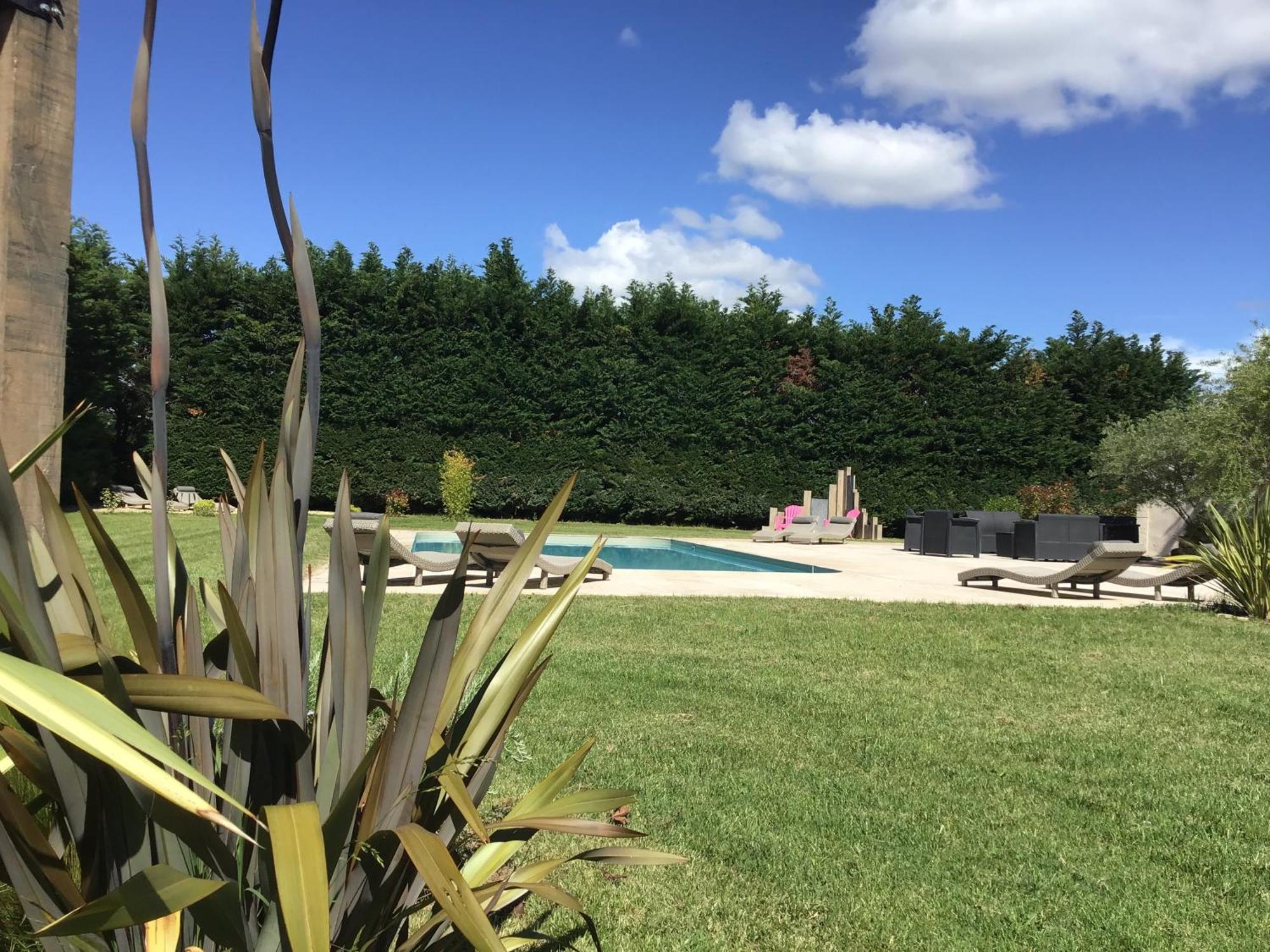 Domaine Chamarel Villa Saint-Paulet-de-Caisson Bagian luar foto